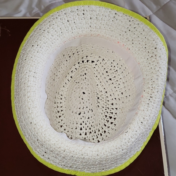 Super Cute Girls Gymboree Summer/Beach Hat - Picture 3 of 4